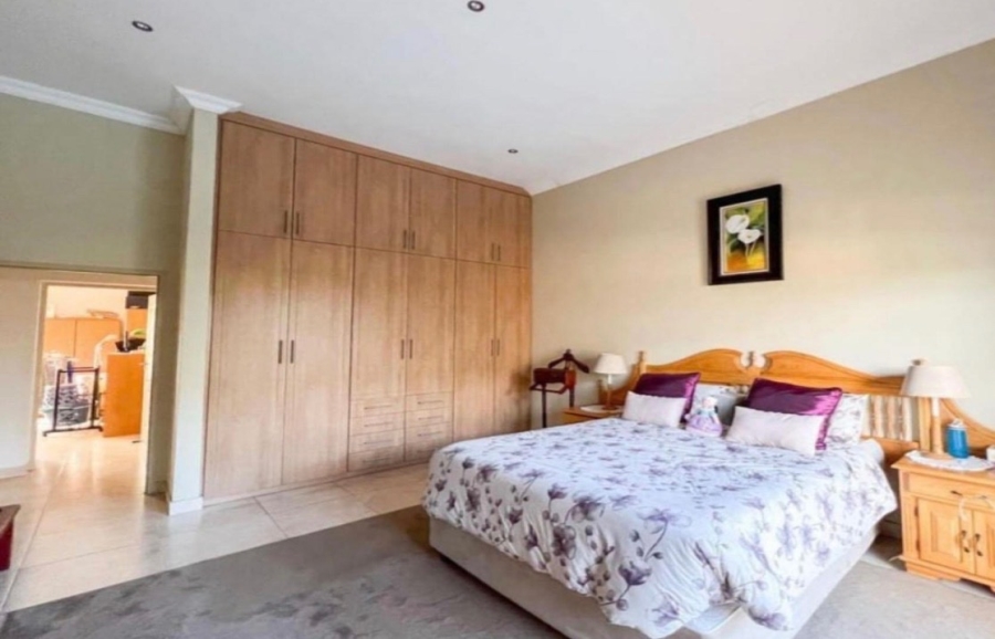 4 Bedroom Property for Sale in Kosmos North West